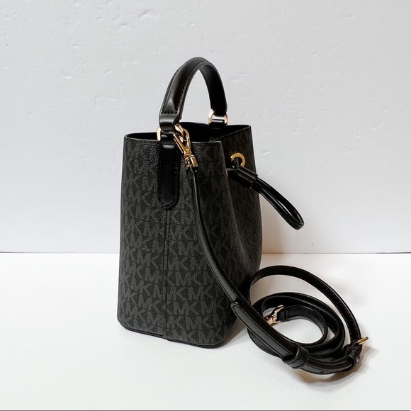 Michael Kors Suri MINI Bucket Crossbody Bag MK Black - Picture 7 of 13